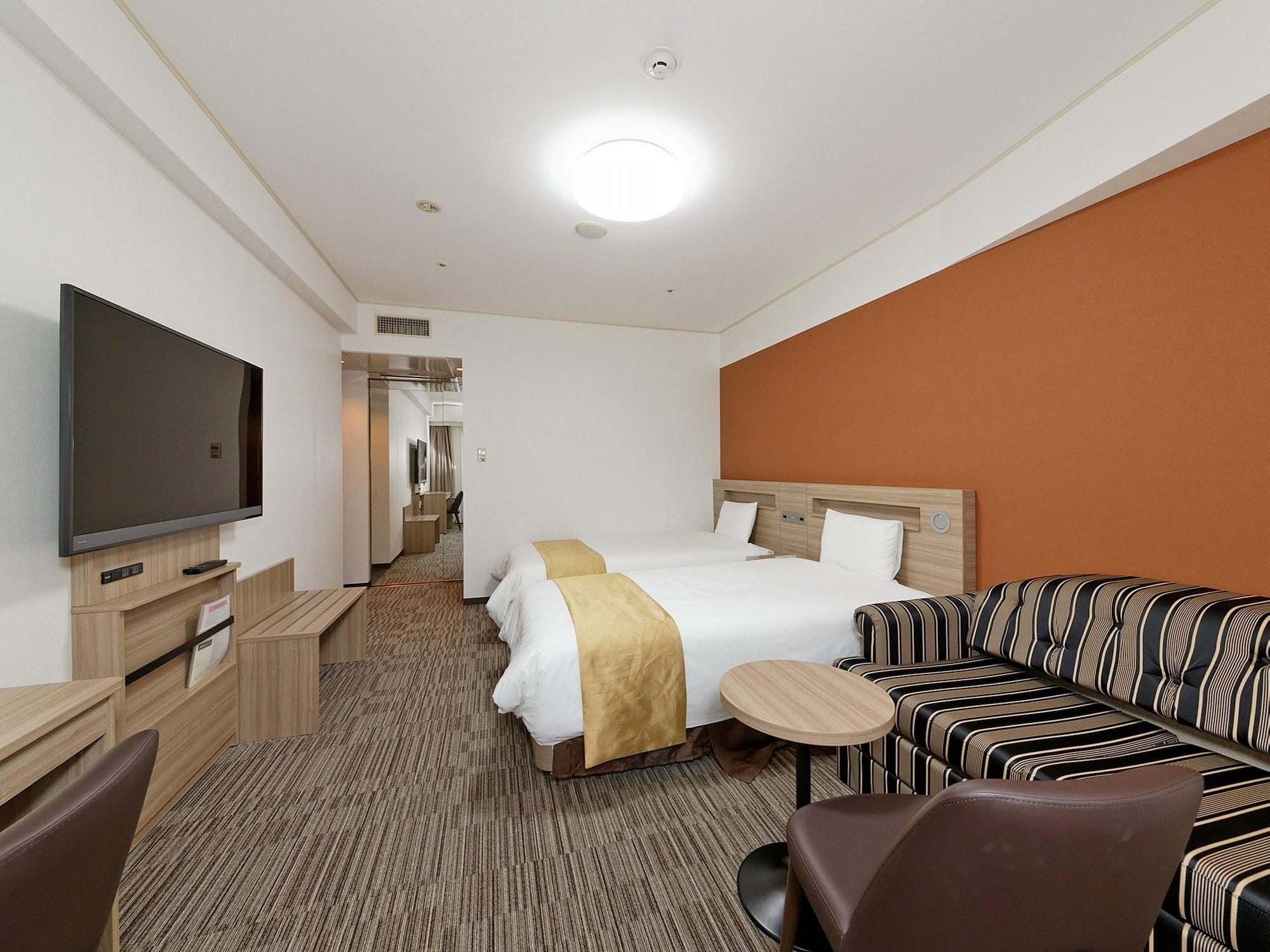 Hotel Sunroute Sopra Kōbe Esterno foto